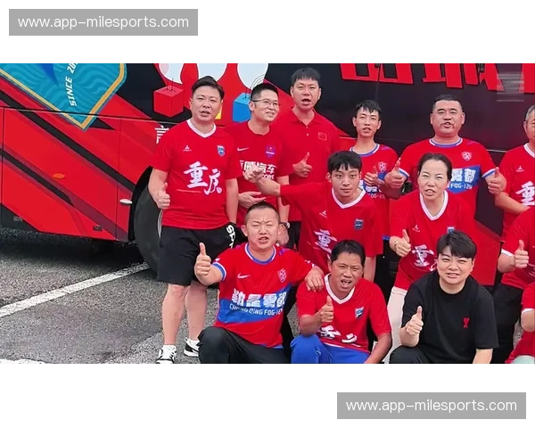 山城燃情,沪上逐梦:一场关于荣耀与坚持的足球史诗